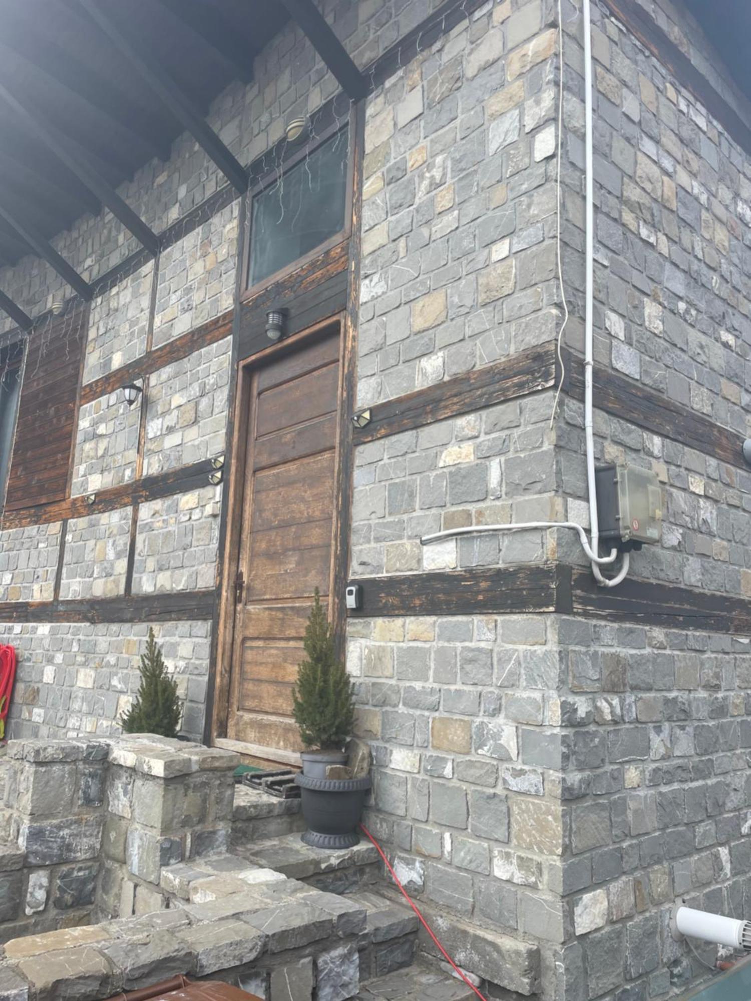 Cabana de piatra Buşteni Exterior foto